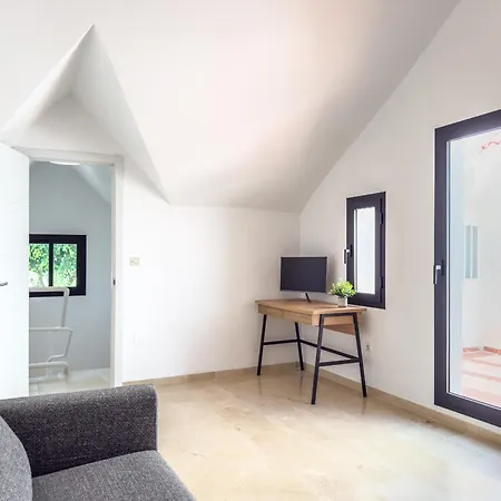 Hanami Casa Infanta Elena Apartment